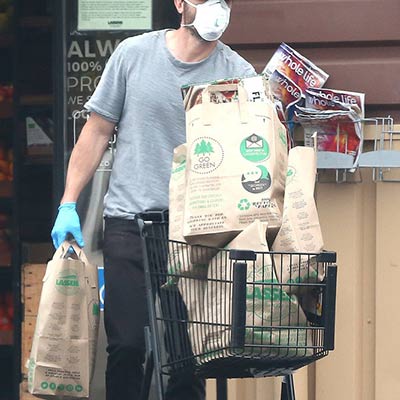 Los guantes desechables deben usarse correctamente para proteger contra el coronavirus